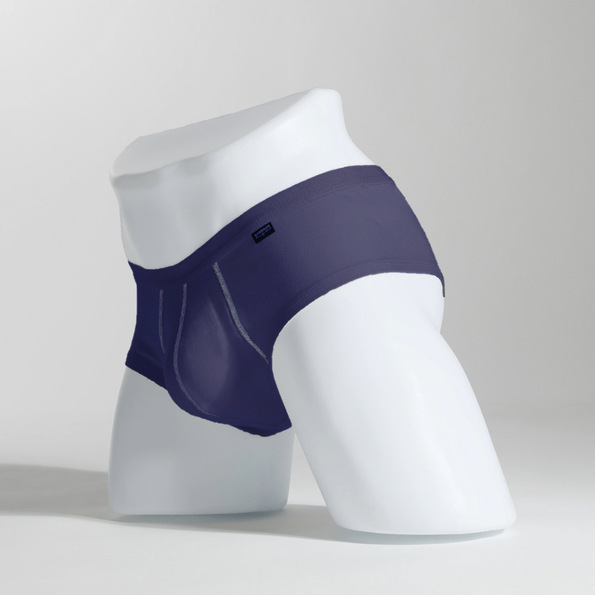 indigo Blue(ダニエル）