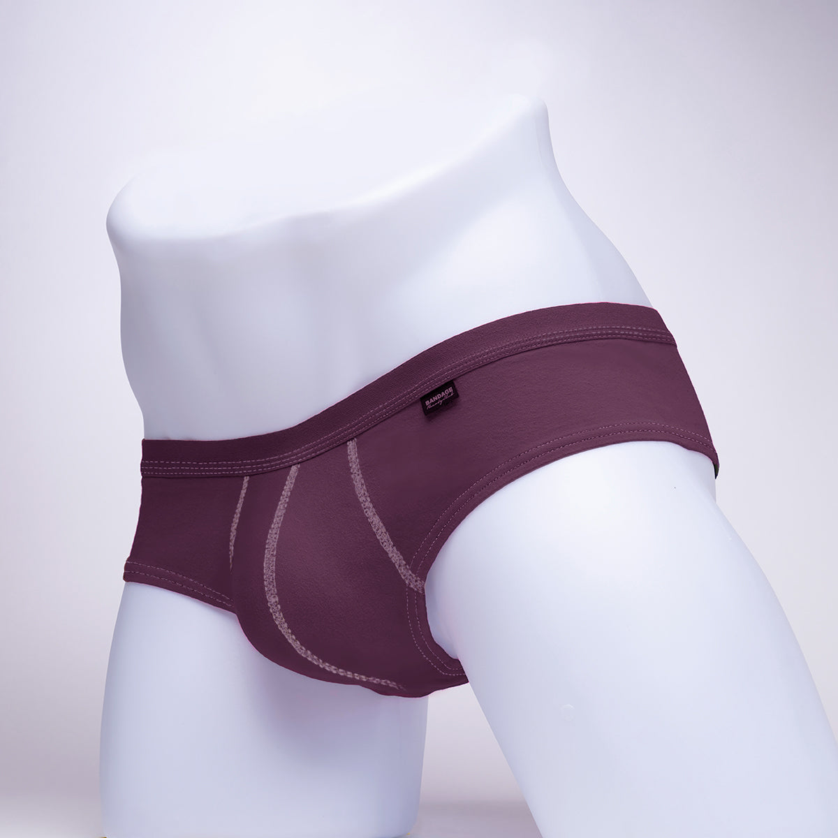 DANIEL（ヴァイオレット）